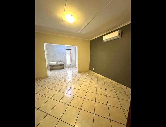 4 BEDROOM HOUSE FOR SALE IN NELSPRUIT EXT 5